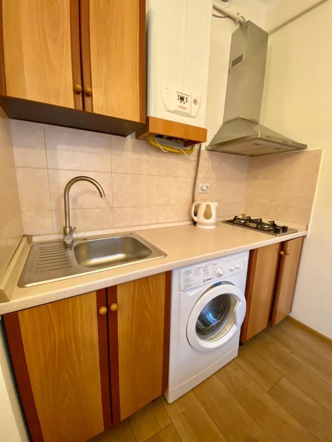 Yaroslav Osmomysl Square Apartments Львов Экстерьер фото