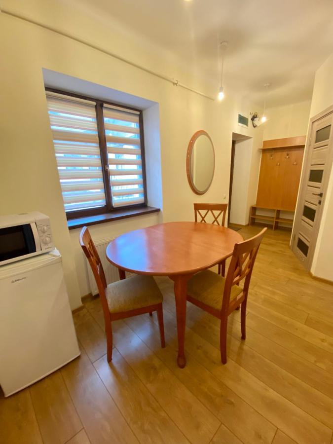 Yaroslav Osmomysl Square Apartments Львов Экстерьер фото